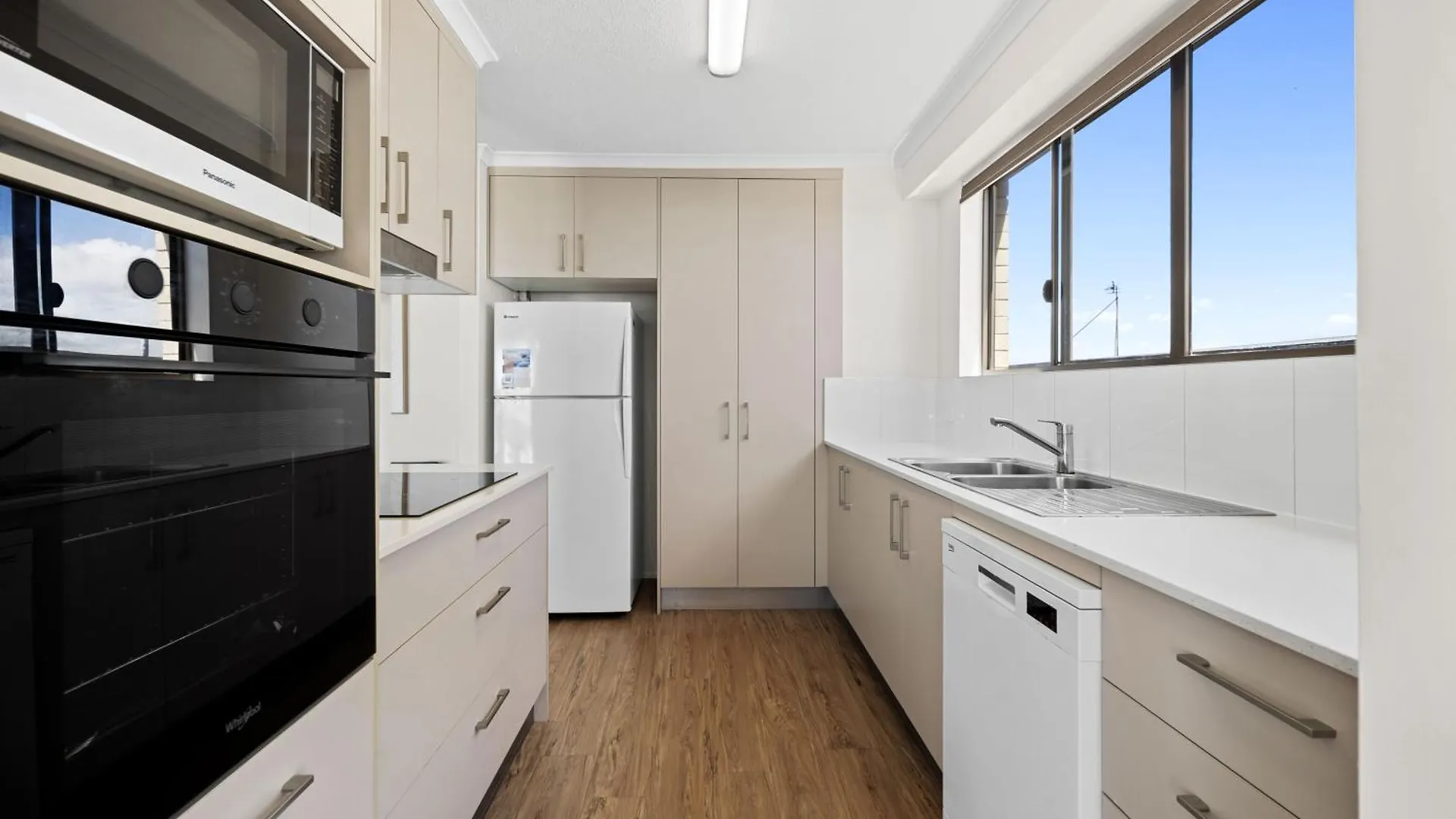 골드코스트 Surfside Court - Hosted By Burleigh Letting 아파트 오스트레일리아
